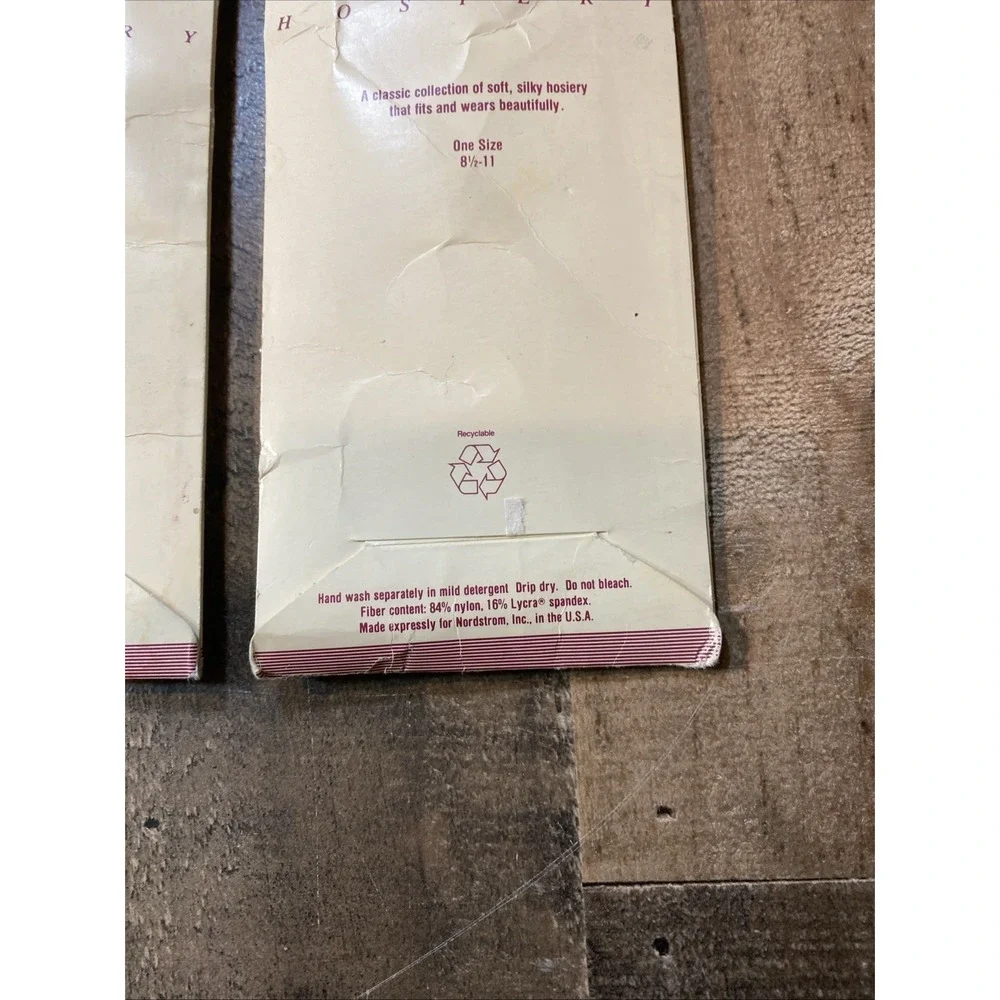 Nordstrom Vintage Sheer Difference Knee Highs White One Size Sheer Support 1990s - Picture 10 of 10